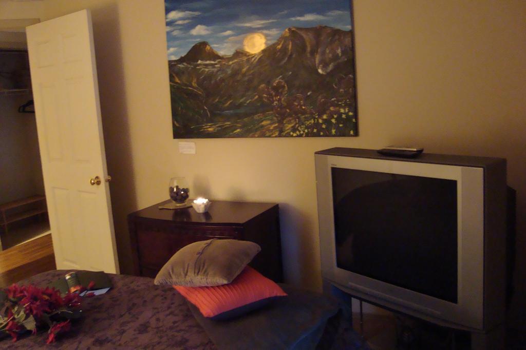 Ypc Fitness & Accomodations Invermere Habitación foto